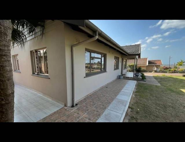 3 BEDROOM HOUSE FOR SALE IN KHARWASTAN